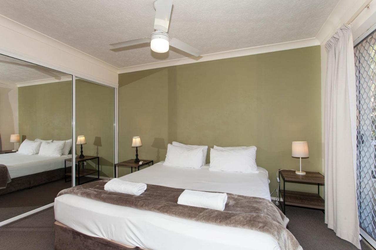 Surfers Tradewinds Hotel Gold Coast Buitenkant foto