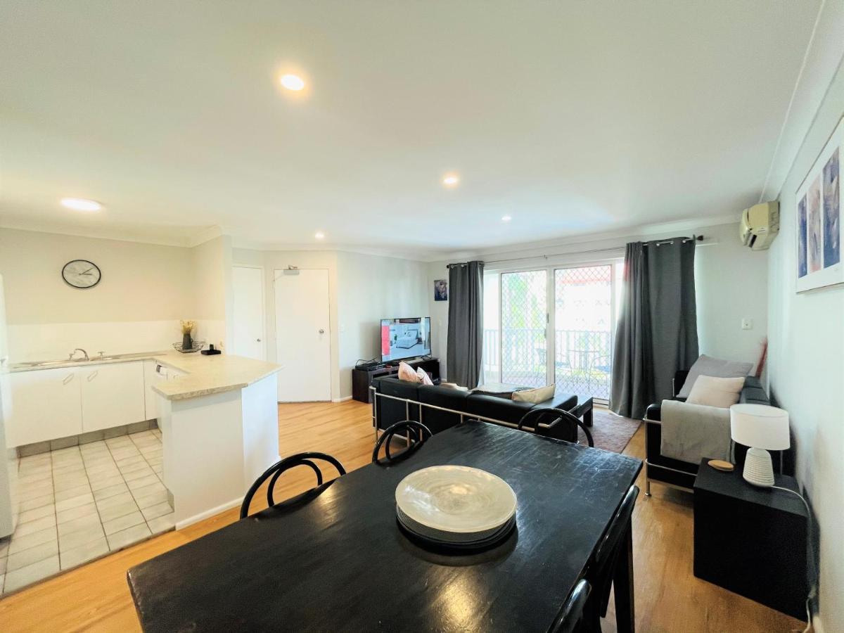 Surfers Tradewinds Hotel Gold Coast Buitenkant foto